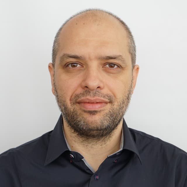 Профил Mentor
