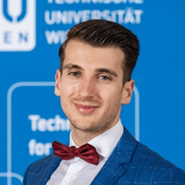 Евгени Батев Photo