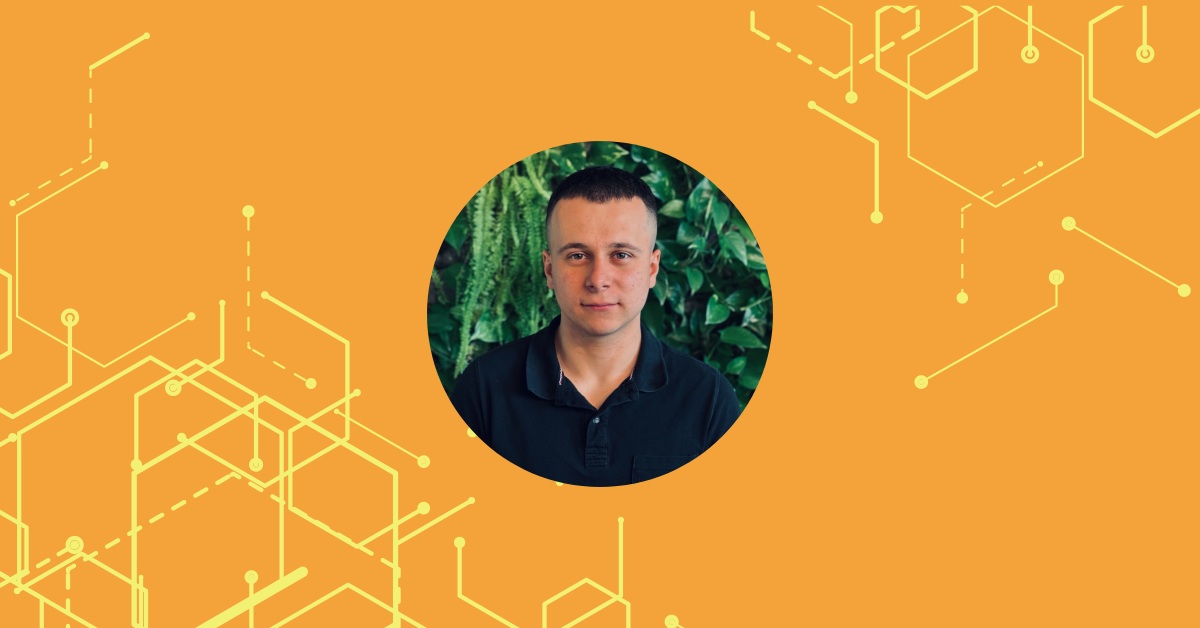 "Започнах работа с помощта на солидната основа, която получих в СофтУни" – среща с Георги Стоев